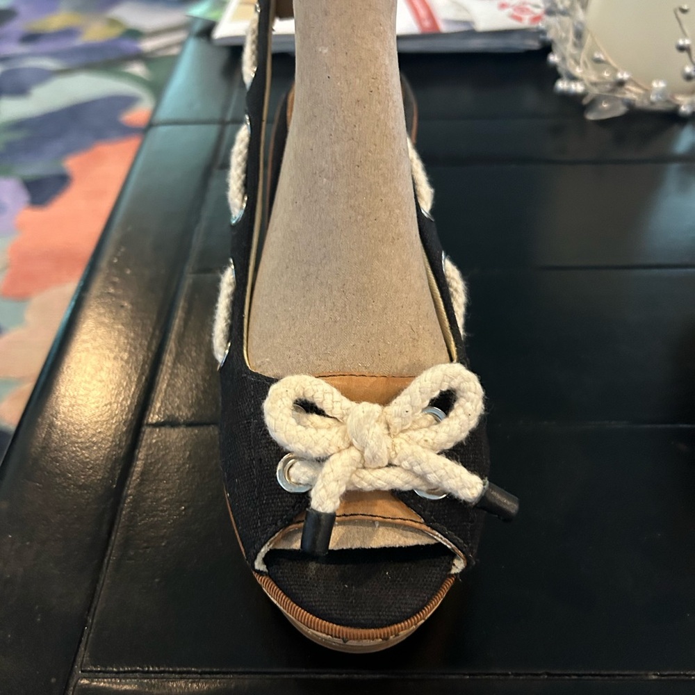 Sperry Nautical Wedges - Picture 4 of 4